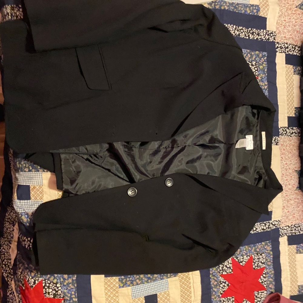 Woman’s black blazer